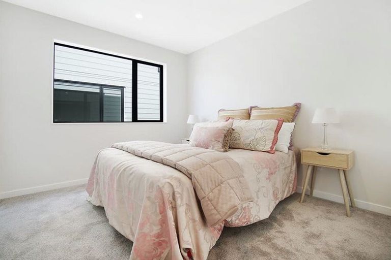 Photo of property in 14 Laquinta Place, Flat Bush, Auckland, 2019