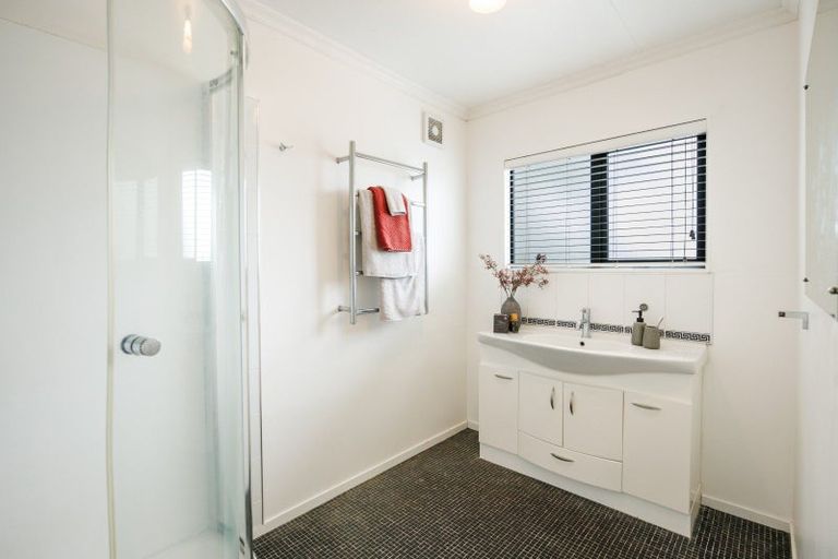 Photo of property in 166 Cambridge Avenue, Ashhurst, 4810