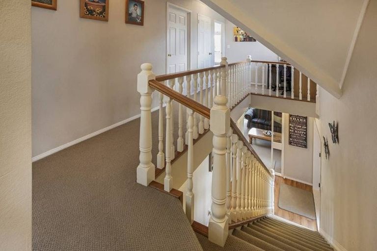 Photo of property in 2/34 Britannia Place, Half Moon Bay, Auckland, 2012