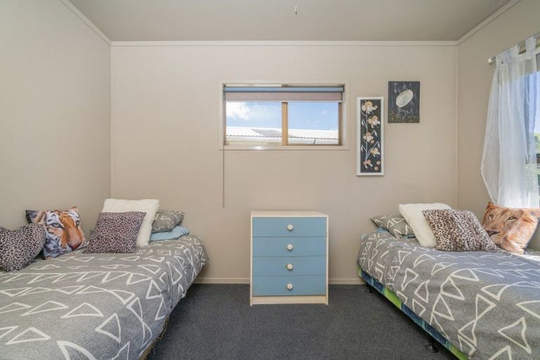 Photo of property in 10 Centennial Drive, Whitianga, 3510