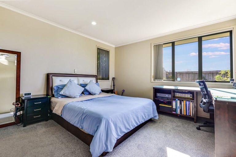 Photo of property in 19 Nobleman Place, Hamilton East, Hamilton, 3216