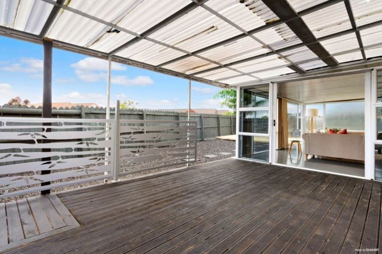 Photo of property in 2 Tullis Place, Burswood, Auckland, 2013