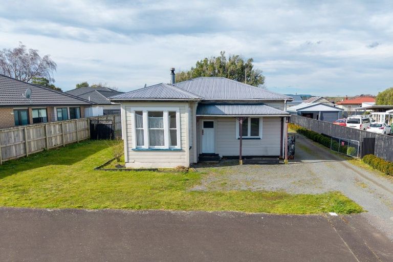 Photo of property in 13 Dublin Street, Dannevirke, 4930