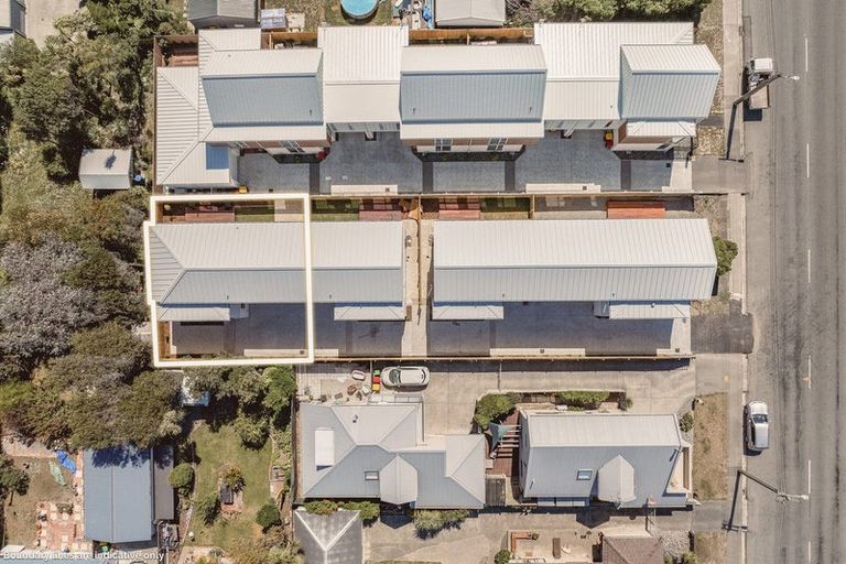 Photo of property in 4/50 Marine Parade, North New Brighton, Christchurch, 8083