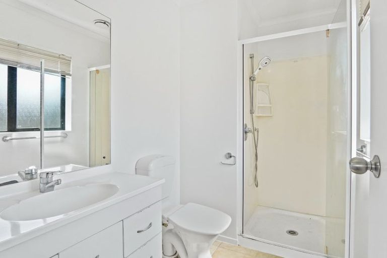 Photo of property in 329 Mahia Road, Weymouth, Auckland, 2103