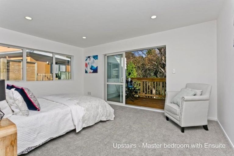 Photo of property in 7a Fuchsia Place, Birkdale, Auckland, 0626