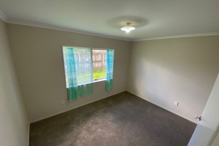 Photo of property in 18 Newbegin Place, Weymouth, Auckland, 2103