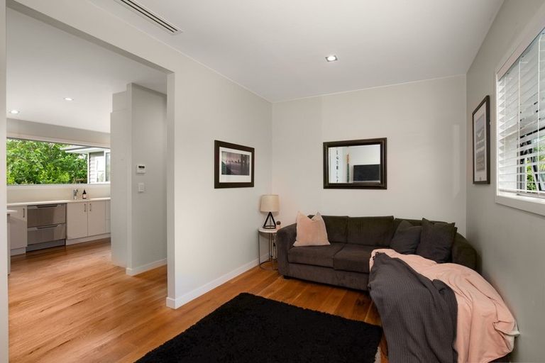 Photo of property in 5 Wrybill Way, Point Wells, Warkworth, 0986