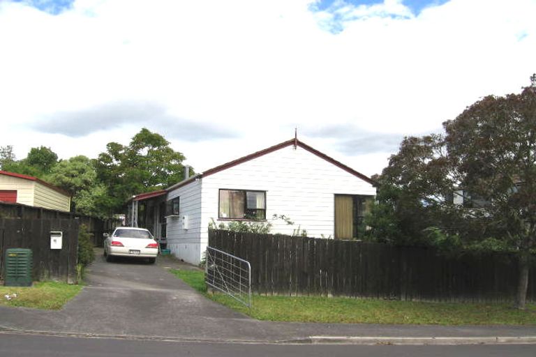 Photo of property in 40 Santiago Crescent, Unsworth Heights, Auckland, 0632