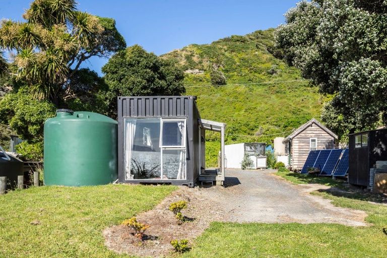 Photo of property in 1596 Cape Palliser Road, Cape Palliser, Featherston, 5772
