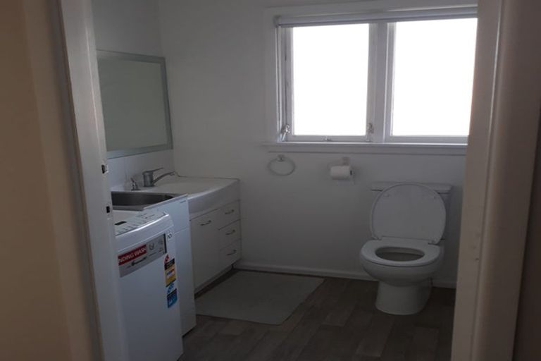 Photo of property in 4/9 Curletts Road, Sockburn, Christchurch, 8042