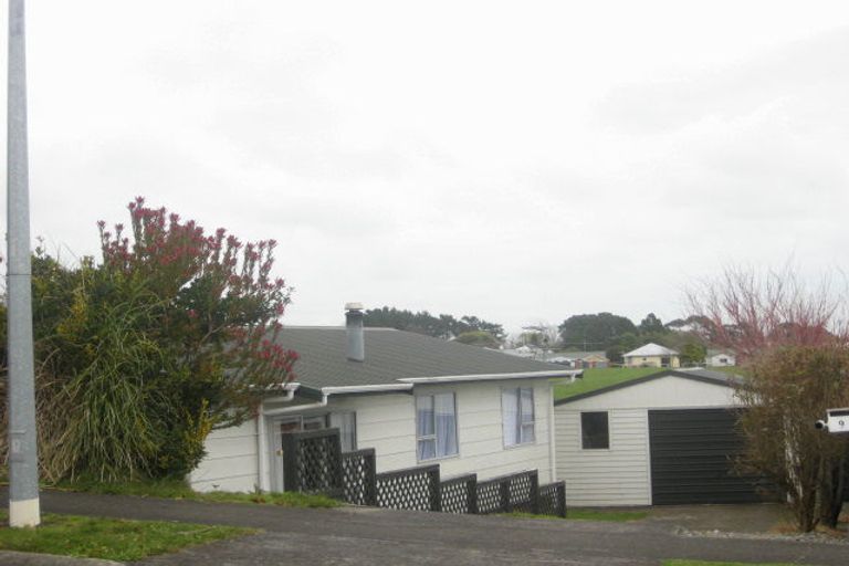 Photo of property in 9 Silby Street, Waitara, 4320
