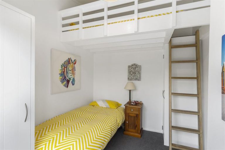 Photo of property in 218 Patuwai Drive, Whangamata, 3620