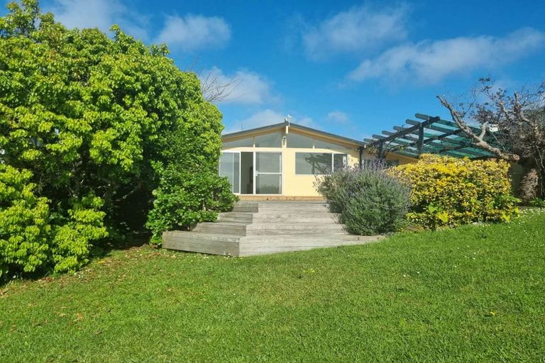 Photo of property in 111 Churchill Road, Murrays Bay, Auckland, 0630