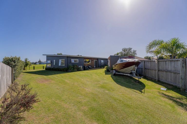 Photo of property in 171 Rangiora Crescent, Matarangi, Whitianga, 3592