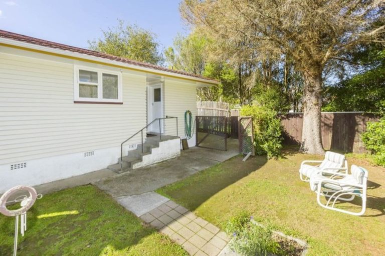 Photo of property in 42 Gillespies Road, Birchville, Upper Hutt, 5018