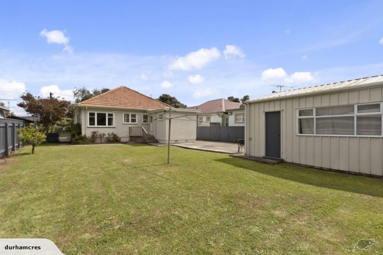 Photo of property in 6 Durham Crescent, Fairfield, Lower Hutt, 5011