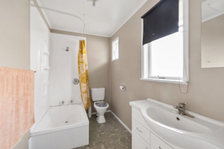 Photo of property in 16 Susan Street, Pukehangi, Rotorua, 3015