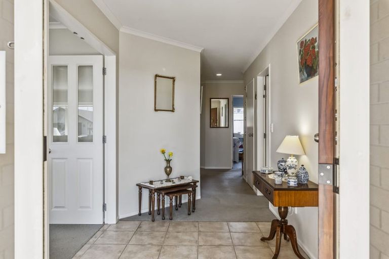 Photo of property in 84 Regent Drive, Paraparaumu Beach, Paraparaumu, 5032