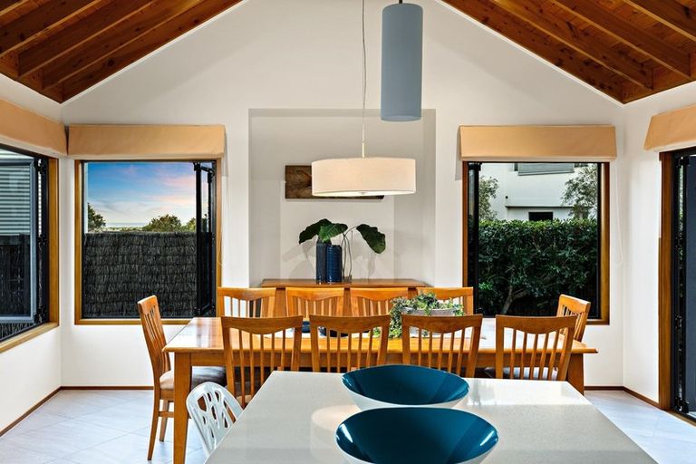 Photo of property in 1 Lagoon Way, Omaha, 0986