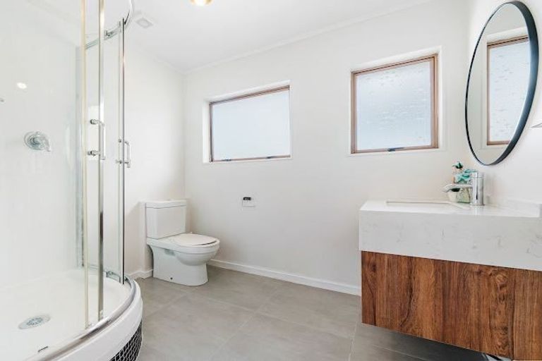 Photo of property in 7/31 Blease Street, New Lynn, Auckland, 0600