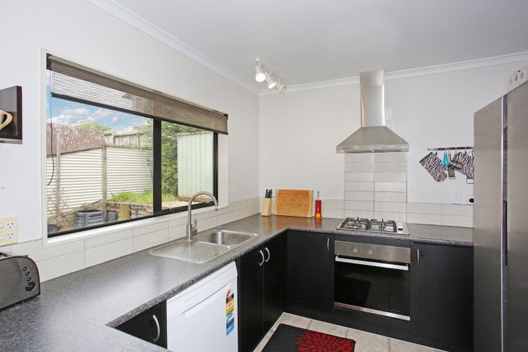 Photo of property in 14a Collingwood Road, Waiuku, 2123