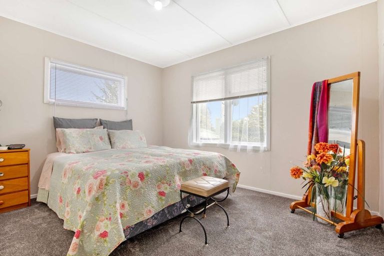 Photo of property in 11 Gordon Road, Western Heights, Rotorua, 3015