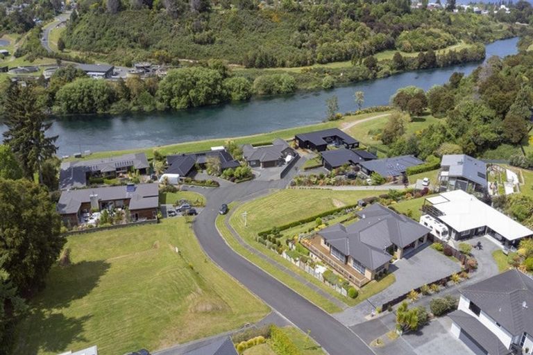 Photo of property in 12 Stevenson Way, Rangatira Park, Taupo, 3330