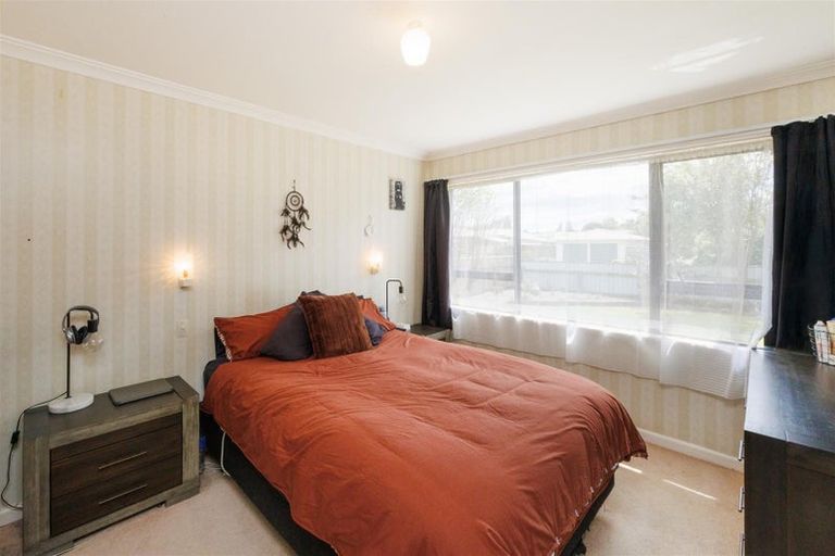 Photo of property in 2 Oaklea Avenue, Marton, 4710