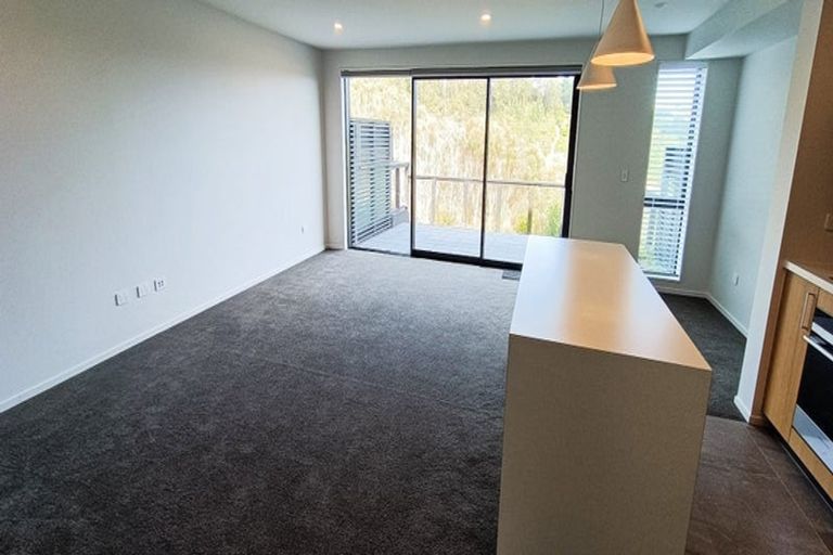 Photo of property in 32 Holystone Road, Whitby, Porirua, 5024