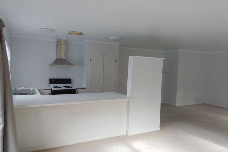 Photo of property in 2/66 Mill Road, Kensington, Whangarei, 0112