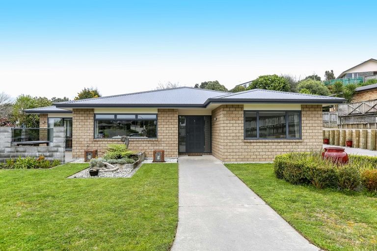 Photo of property in 12 Kororako Grove, Whalers Gate, New Plymouth, 4310