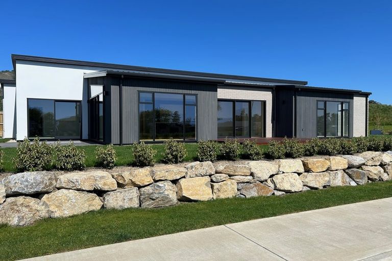 Photo of property in 38 Greenway Crescent, Hope, Richmond, 7020