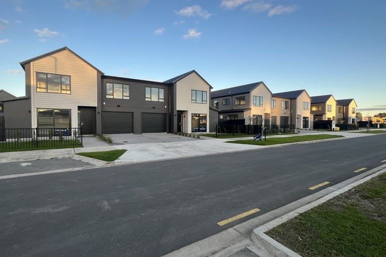 Photo of property in 11b Markham Place, Bucklands Beach, Auckland, 2012