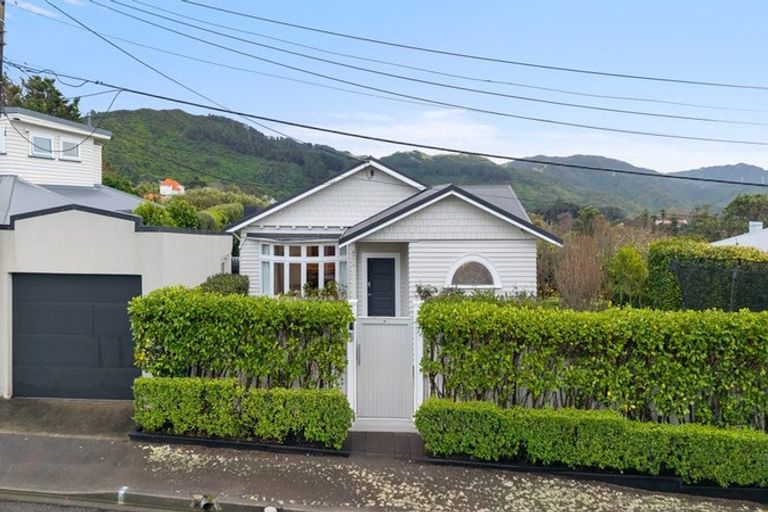 Photo of property in 7 Joll Street, Karori, Wellington, 6012