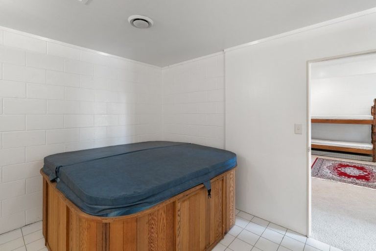 Photo of property in 121 Pacific View Drive, Whangamata, 3620