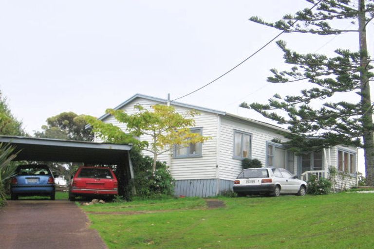 Photo of property in 17 Hastings Road, Mairangi Bay, Auckland, 0630