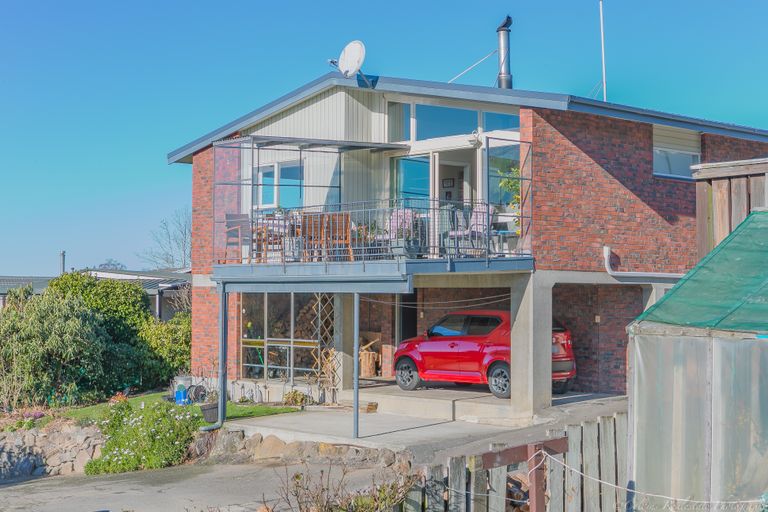 Photo of property in 215 Douglas Street, Highfield, Timaru, 7910