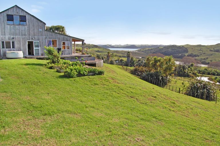 Photo of property in 32 Waterview Crescent, Kaiwaka, 0573