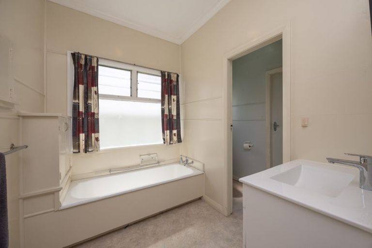 Photo of property in 14 Joseph Street, West End, Palmerston North, 4412