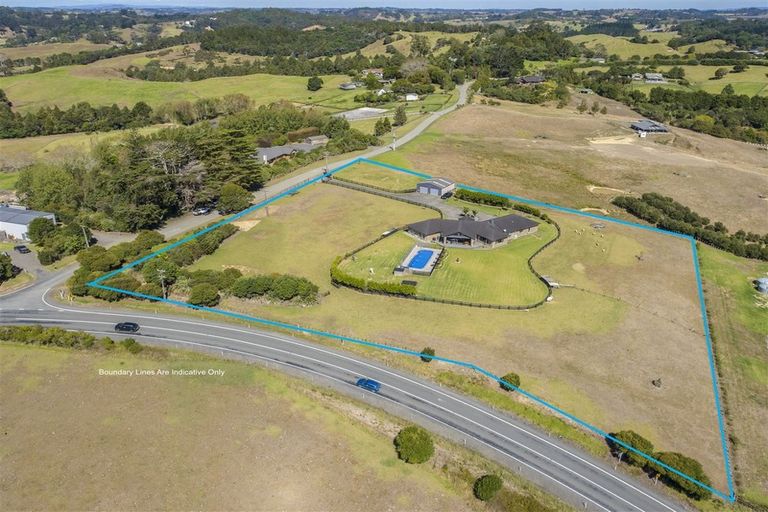 Photo of property in 10 Joblin Road, Wainui, Silverdale, 0994