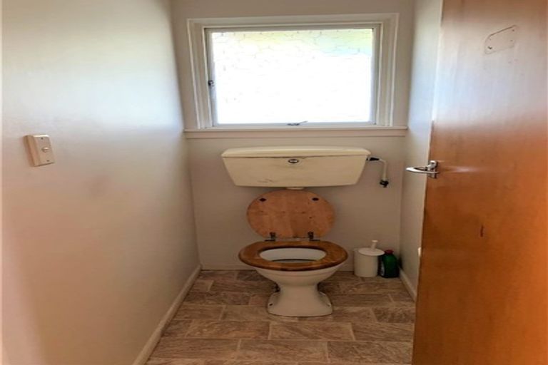 Photo of property in 42 Inwoods Road, Parklands, Christchurch, 8083