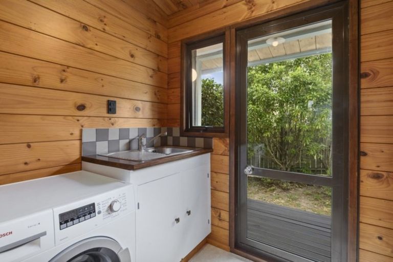 Photo of property in 22 Whitechapel Grove, Stokes Valley, Lower Hutt, 5019