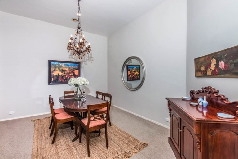 Photo of property in 10 Furlong Crescent, Churton Park, Wellington, 6037