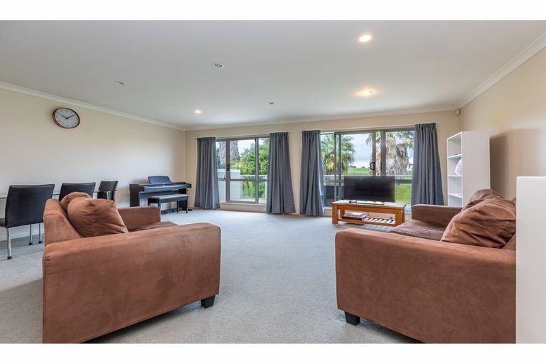 Photo of property in Santa Rosa, 40/340 Gulf Harbour Drive, Gulf Harbour, Whangaparaoa, 0930