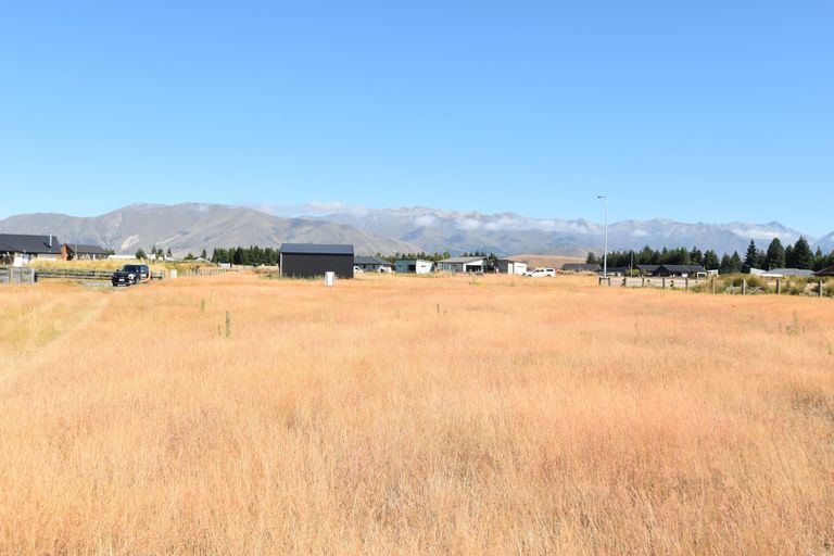 Photo of property in 1 Tussock Crescent, Twizel, 7901