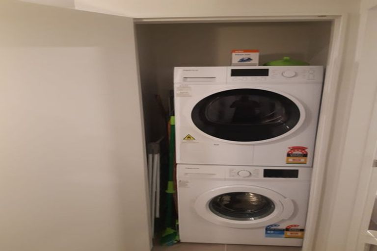 Photo of property in 102/28a Eileen Newey Place, Henderson, Auckland, 0612