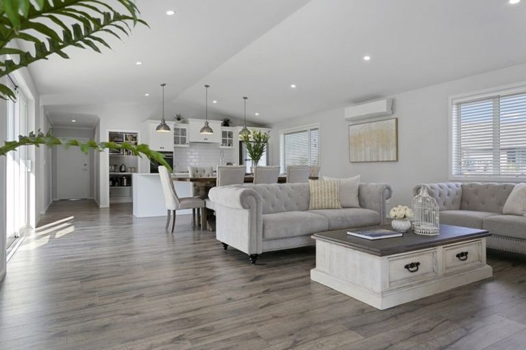 Photo of property in 9 Mike Smith Drive, Cambridge, 3434