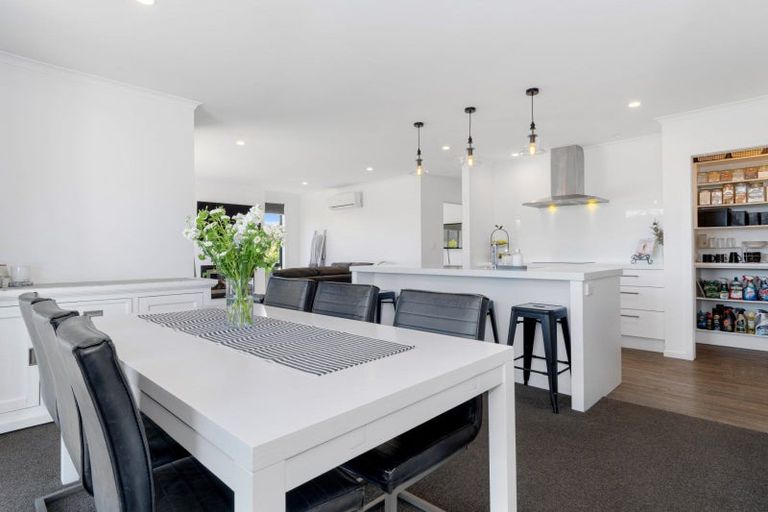 Photo of property in 56 Puhirake Crescent, Pyes Pa, Tauranga, 3112