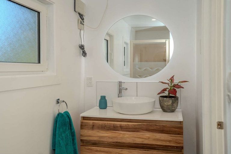 Photo of property in 121c Waimate North Road, Kerikeri, 0293